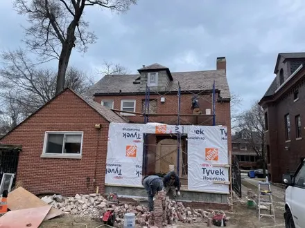 Kitchen addition brick fireplace, South Loop Chicago — photo 2