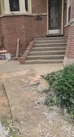 Video: South Loop front steps limestone rebuild, Chicago